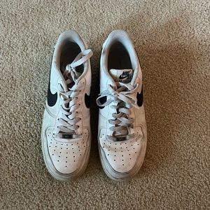 Used Air Force 1s Sneakers